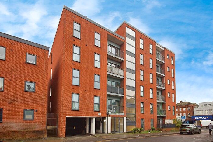 2 Bedroom Flat For Sale In Grant Road, Harrow, HA3