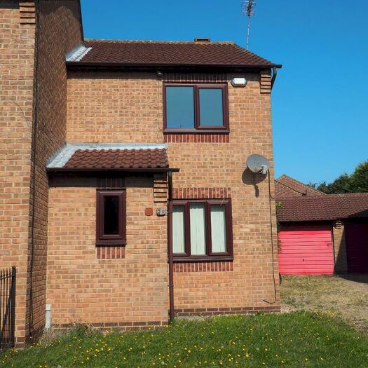 2 Bedroom Semi-Detached House To Rent In Brandon Way, Hull, HU7