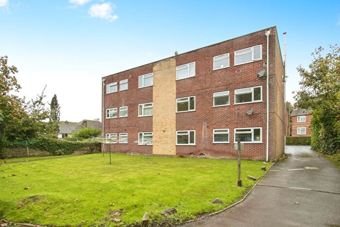 2 Bedroom Flat For Sale In Guest Avenue, Poole, Dorset, BH12