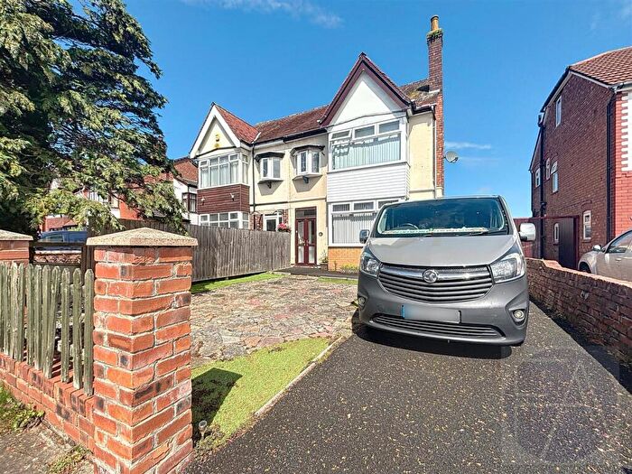 3 Bedroom Semi-Detached House To Rent In Lyndhurst Road, Southport, PR8