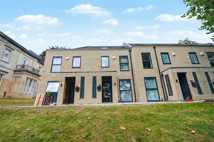 4 Bedroom Terraced House For Sale In Cliff Oaks, Fawcett Lane, Leeds, West Yorkshire, LS12