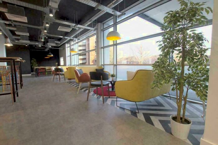 Studio To Rent In Chester Road, Manchester, Greater Manchester, M16