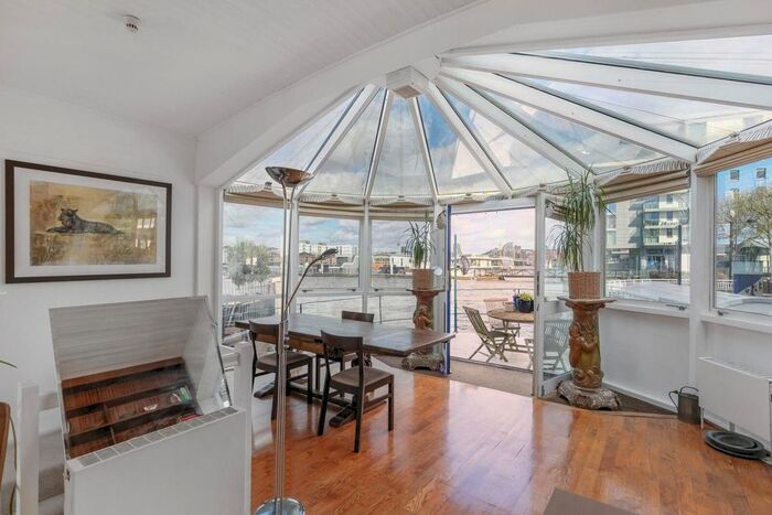 5 Bedroom Property To Rent In Lightermans Walk, Wandsworth, SW18