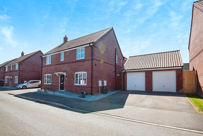 4 Bedroom Detached House For Sale In Willow Court, Cowbit, Spalding, PE12