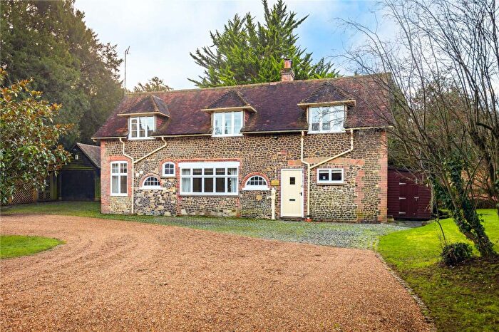 2 Bedroom Detached House To Rent In The Street, Albury, Guildford, Surrey, GU5