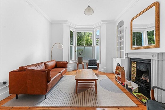 4 Bedroom Semi Detached House For Sale In Southborough Road, London, E9