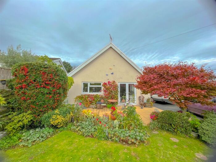 3 Bedroom Detached Bungalow For Sale In Moylegrove, Cardigan, SA43