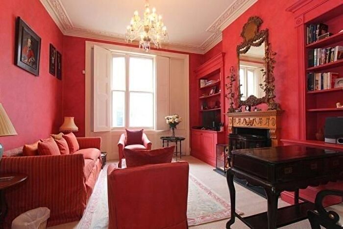 1 Bedroom Flat To Rent In Oakley Street, Chelsea, SW3