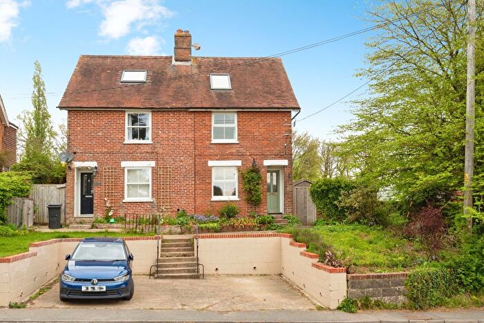 4 Bedroom Semi-Detached House For Sale In High Street, Etchingham, East Sussex, TN19