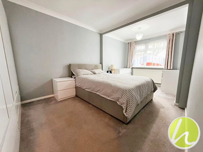 2 Bedroom Semi-Detached Bungalow For Sale In Digby Road, Corringham, SS17