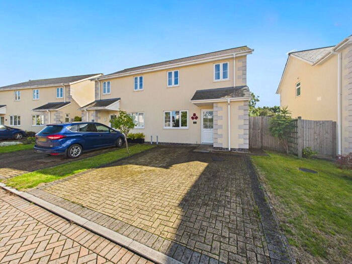 3 Bedroom Semi-Detached House For Sale In Poppy Gardens, Bream, Lydney, GL15