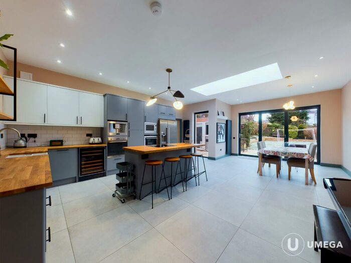 4 Bedroom Bungalow To Rent In Westgarth Avenue, Colinton, Edinburgh, EH13