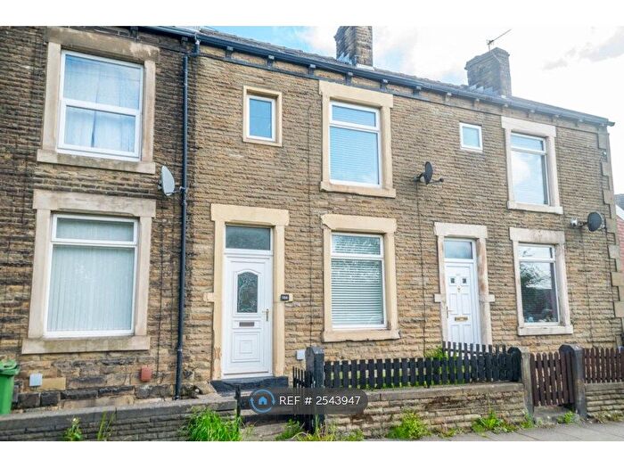 2 Bedroom Terraced House To Rent In Bradford Road, Tingley, Wakefield, WF3