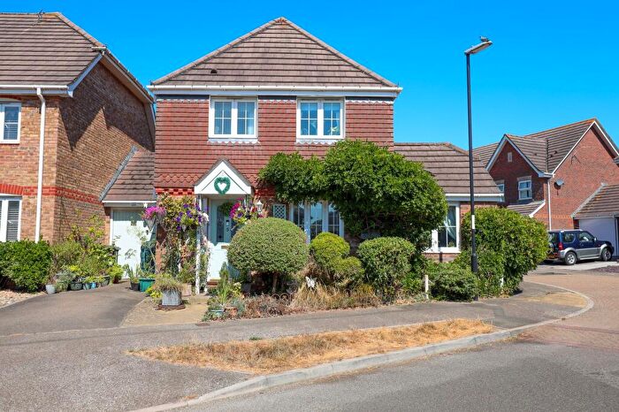 4 Bedroom Detached House For Sale In The Acorns, Burgess Hill, RH15