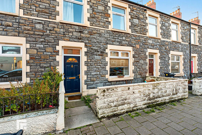 3 Bedroom Terraced House For Sale In Silver Street, Adamsdown, CF24