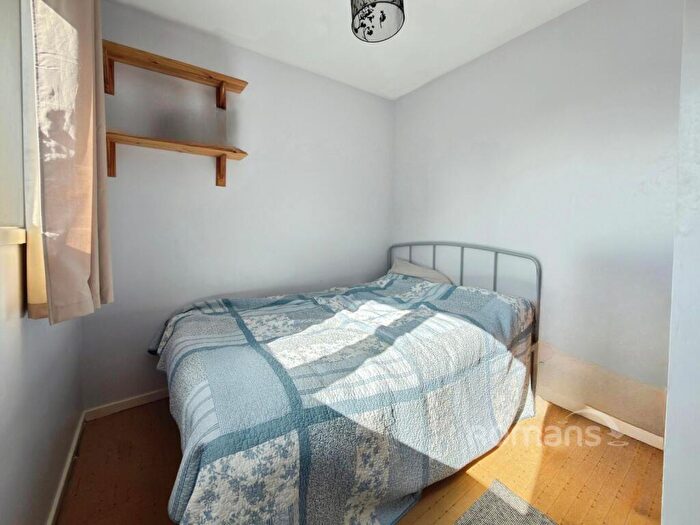 3 Bedroom Terraced House For Sale In Kenilworth Road, Basingstoke, Hampshire, RG23