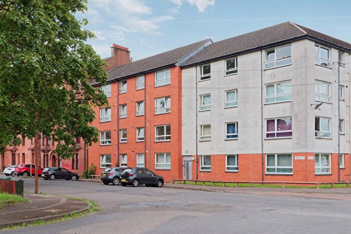 2 Bedroom Flat For Sale In / Hamiltonhill Road, Glasgow, G22