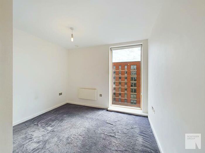 2 Bedroom Apartment To Rent In Apt .:: Ice Plant, M4