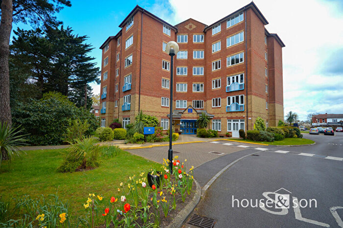 2 Bedroom Apartment For Sale In Melton Court, Lindsay Road, Branksome Park, Poole, BH13