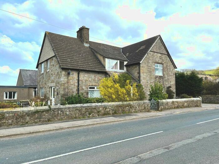 5 Bedroom Cottage For Sale In Chapel House & Wesley House, Quernmore, LA2