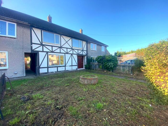 3 Bedroom Terraced House To Rent In Worsley Close, Immingham, DN40