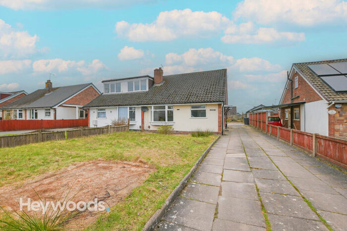 2 Bedroom Bungalow To Rent In Windmill View, Werrington, Stoke On Trent, Staffordshire, ST9