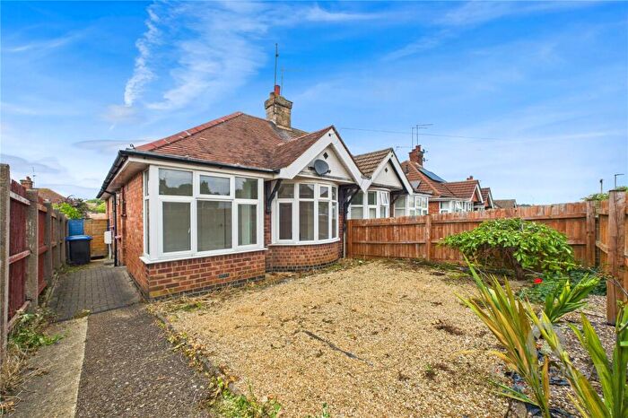 2 Bedroom Bungalow For Sale In Masefield Way, Kingsley, Northampton, NN2