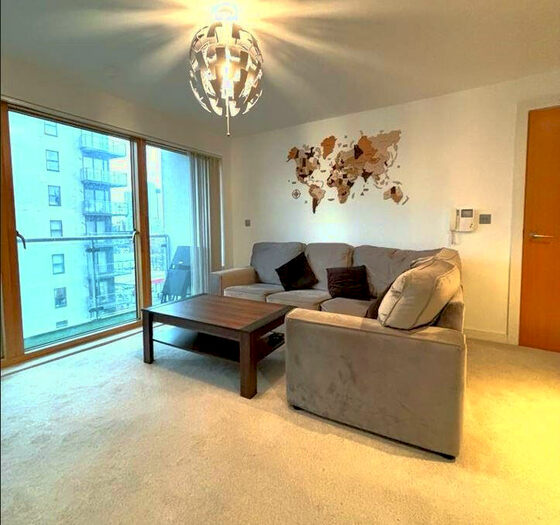 2 Bedroom Apartment To Rent In Lord Street, Manchester, M4