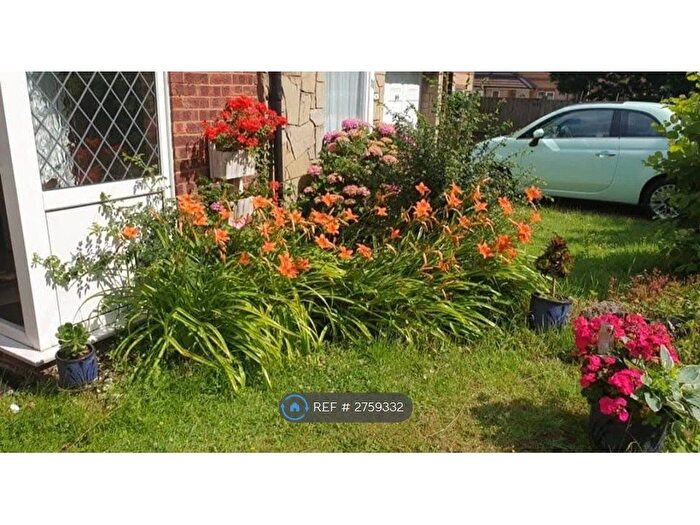 4 Bedroom Terraced House To Rent In The Brambles, Chigwell, IG7