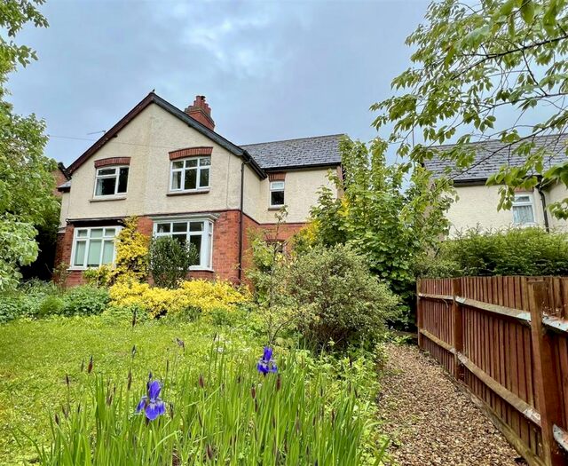 3 Bedroom Semi-Detached House For Sale In Harborough Road, Great Oxendon, Market Harborough, LE16
