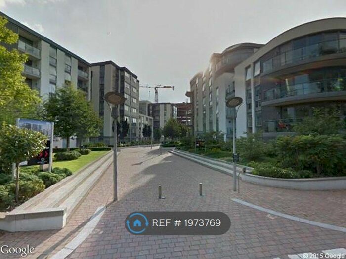 3 Bedroom Flat To Rent In Ealing Road, Brentford, TW8