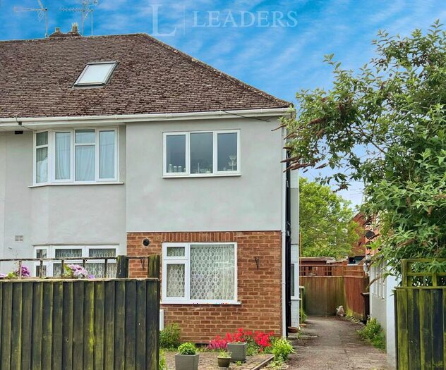 3 Bedroom Maisonette To Rent In Park Road, Faringdon, SN7