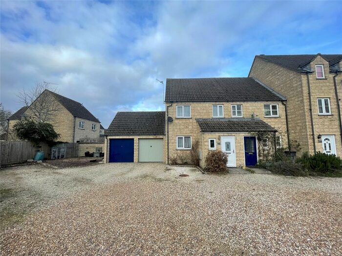 3 Bedroom End Of Terrace House For Sale In Perrinsfield, Lechlade, Gloucestershire, GL7