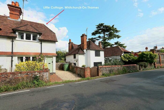 2 Bedroom Semi-Detached House For Sale In Whitchurch On Thames - Easy Walk To Pangbourne`s Shops, Train Station And Amenities, RG8