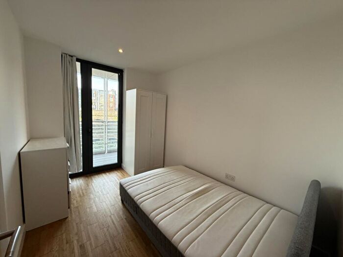 2 Bedroom Apartment To Rent In St Georges Island, Kelso Place, Manchester, M15