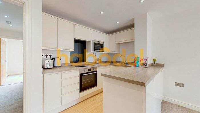 2 Bedroom Flat To Rent In Hill Top Road, , Oxford, OX4