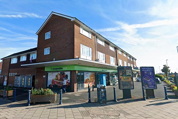 2 Bedroom Flat To Rent In Gorsy Road, Quinton, Birmingham, B32