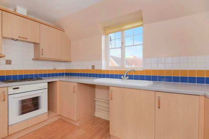 2 Bedroom Apartment To Rent In Newbury, Berkshire, RG14