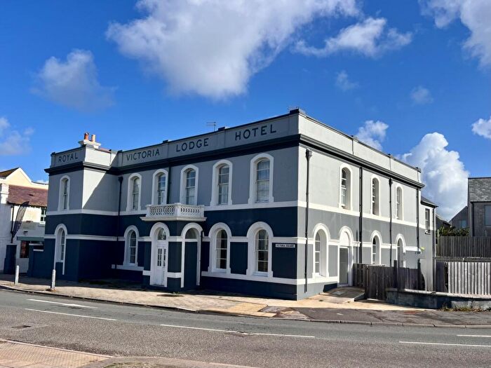 1 Bedroom Apartment For Sale In Royal Victoria Lodge, Victoria Square, Portland, Dorset, DT5