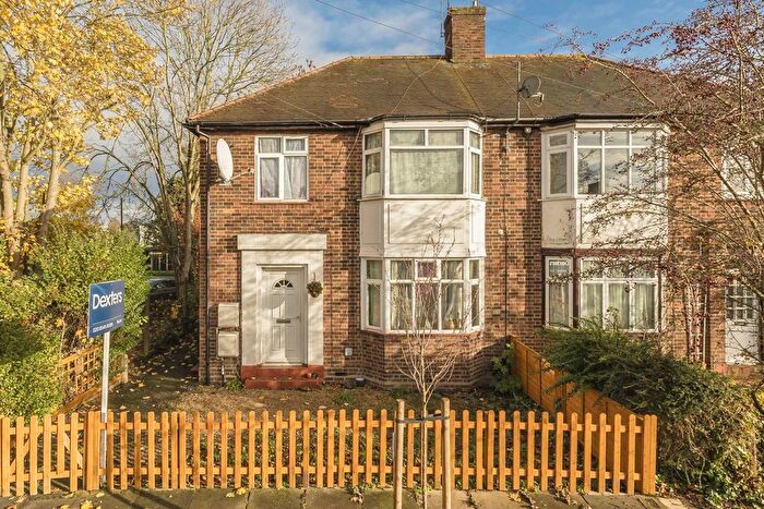 2 Bedroom Flat To Rent In Wordsworth Avenue, Greenford, UB6