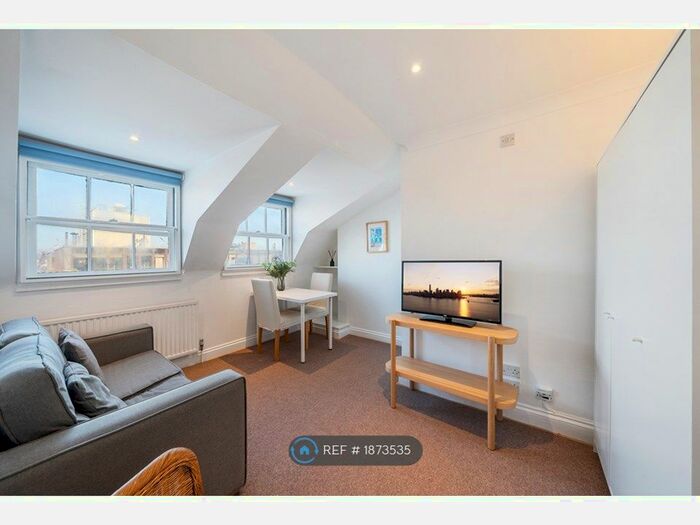 1 Bedroom Flat To Rent In Fulham Road, London, SW10