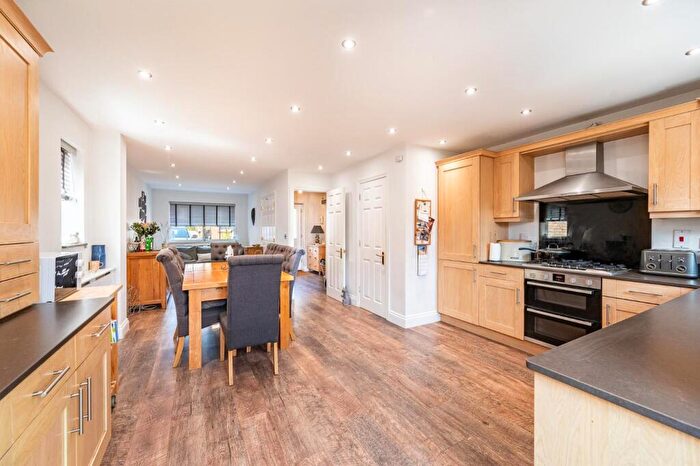 3 Bedroom End Of Terrace House For Sale In Durand Lane, Flitch Green, Dunmow, CM6