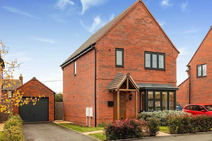 3 Bedroom Detached House For Sale In Sweet Chestnut Drive, Hereford, Herefordshire, HR4