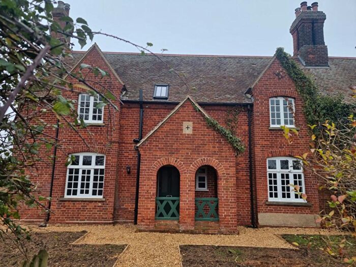 3 Bedroom Semi-Detached House To Rent In Broom Road, Stanford, Biggleswade, SG18