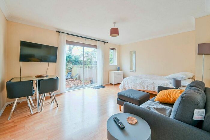 Studio To Rent In Oxley Close, Bermondsey, London, SE1