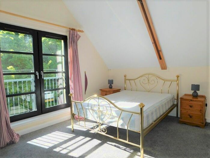 2 Bedroom Flat To Rent In Coltbridge Millside, Roseburn, Edinburgh, EH12