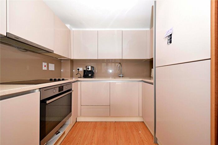 1 Bedroom Flat For Sale In Dyke Road, Brighton, East Sussex, BN1