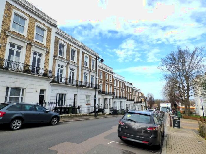 2 Bedroom Flat To Rent In Gipsy Hill, London, SE19