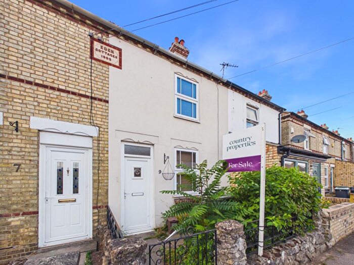 2 Bedroom Terraced House For Sale In Havelock Road, Biggleswade, SG18