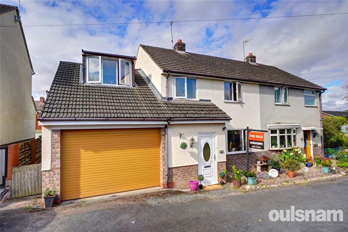3 Bedroom Semi-Detached House For Sale In Hanbury Road, Droitwich, Worcestershire, WR9